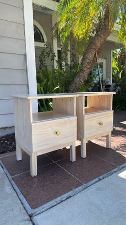 Nightstand set
