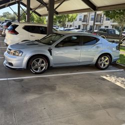 Dodge Avenger 2013 SE 2.4 L. 