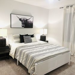 Bedroom Furniture Set