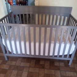 Baby Crib 