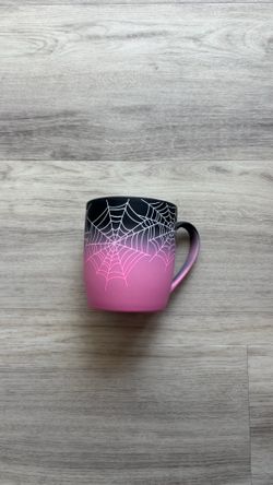 Spiderweb cup