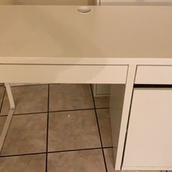 Ikea micke Desk