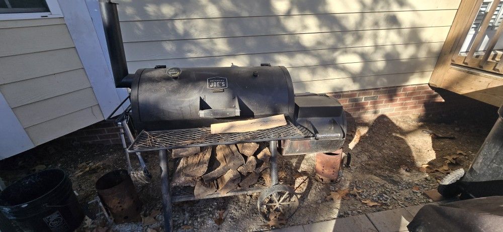 Offset Smoker OKLAHOMA JOE Longhorn WITH COVER