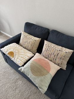 Set of Decorative Throw Pillows