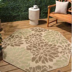 "NEW"  Modern Floral Indoor/Outdoor Area Rug      (5 ft.)