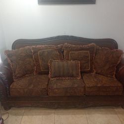Sofa & Love Seat 