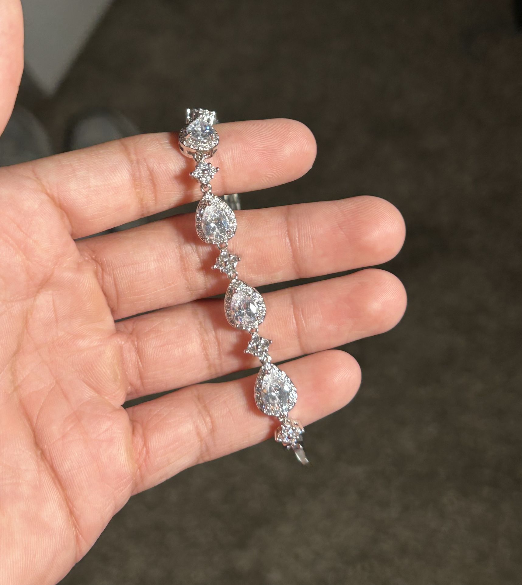 Shiny Bracelet With Extension 