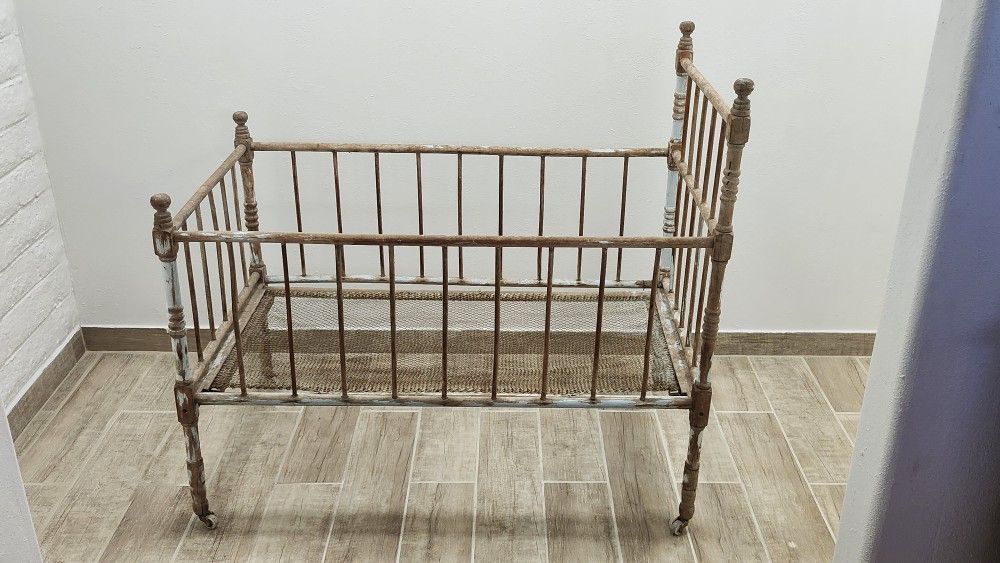 Antique Crib