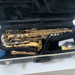 Bundy Alto Sax