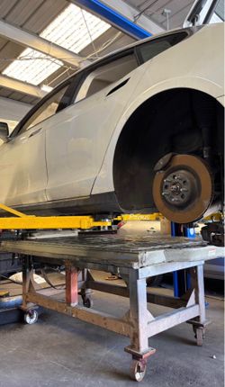 2014 Model S Tesla Parting Out