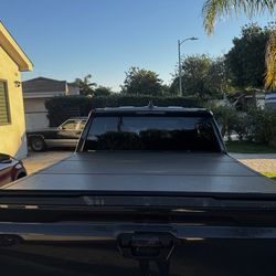 Toyota Hard Bed Cover 6 Ft