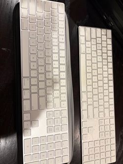 Apple White Wireless Bluetooth QWERTY Magic Keyboard Numeric Keypad