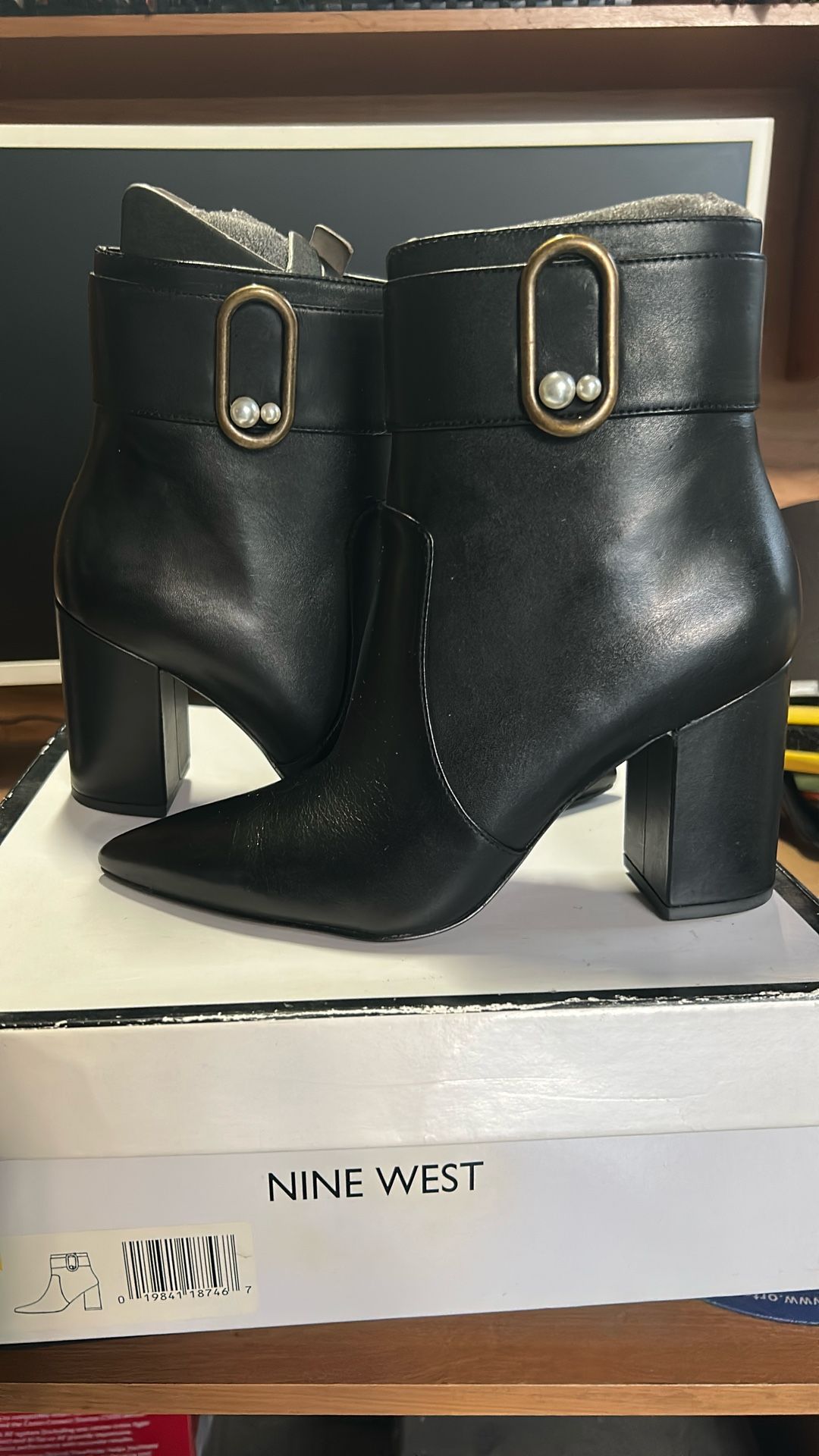 Nine West bootie