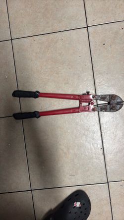 Red & Black Bolt Cutter with Black Handles - Metal/Plastic Construction, 1pc