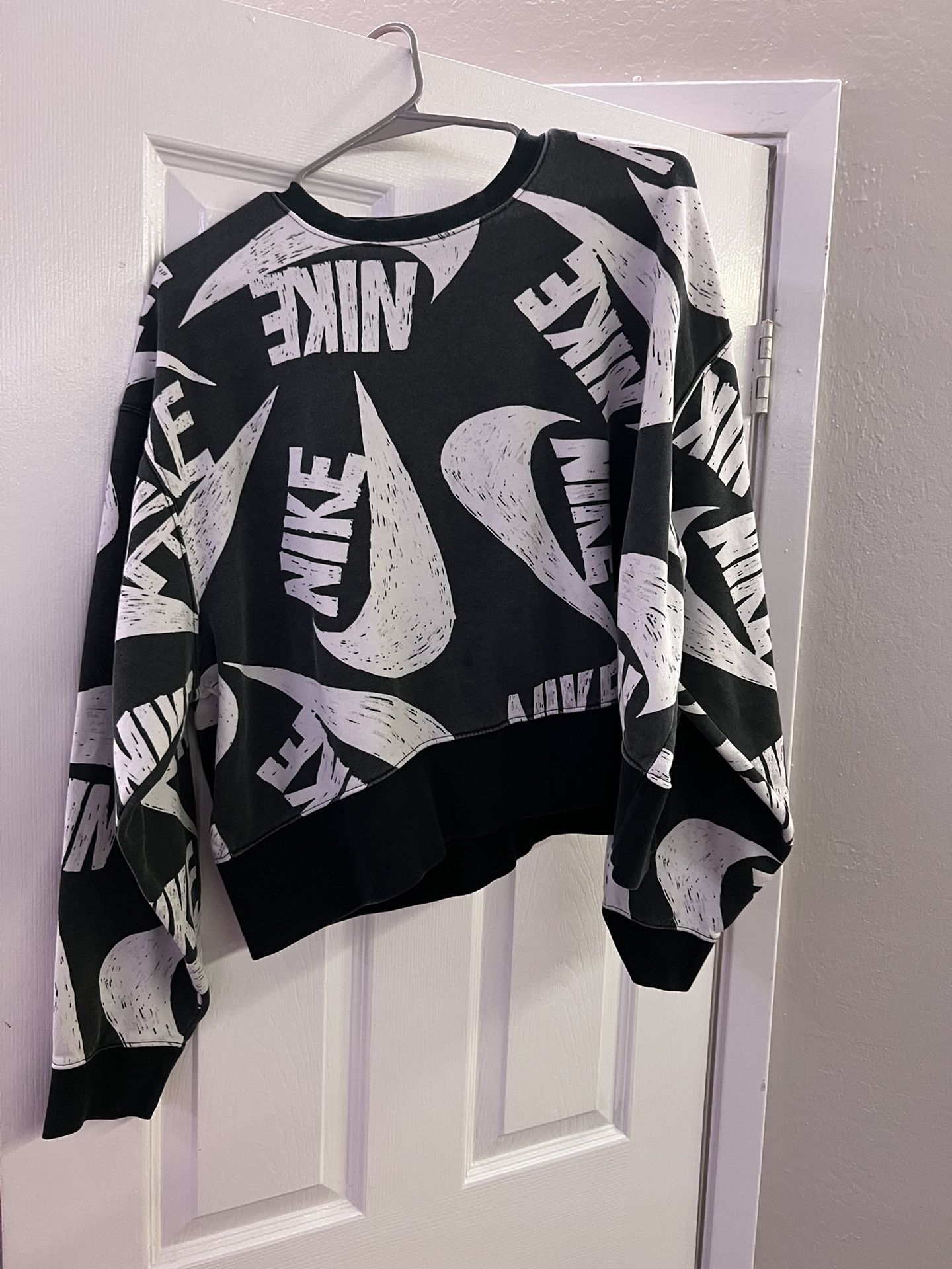 Nike Sweater