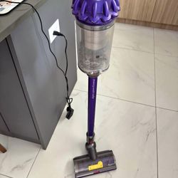 Dyson Vacuum 