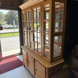China cabinet for black Friday only $100. You must be able to move it right away. Brand new.
