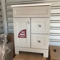 Sedgewood 24.5 in Bath Vanity in Dove Gray With Top