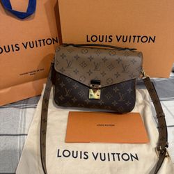 Louis Vuitton Métis Pochette 