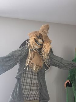 Halloween Scarecrow Decoration Figure