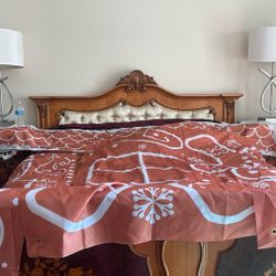 Nice Long Curtains : One Long On The Tap & 3 Pieces From high To The Borrow Side 