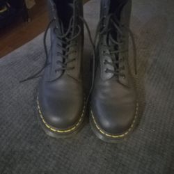 Dr Marten's 8 Hole Docs