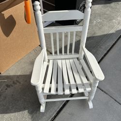 Kids Cracker Barrel rocking chair