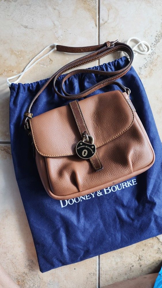 Dooney & Bourke Purse