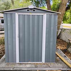 Shed w/platform for Trade...