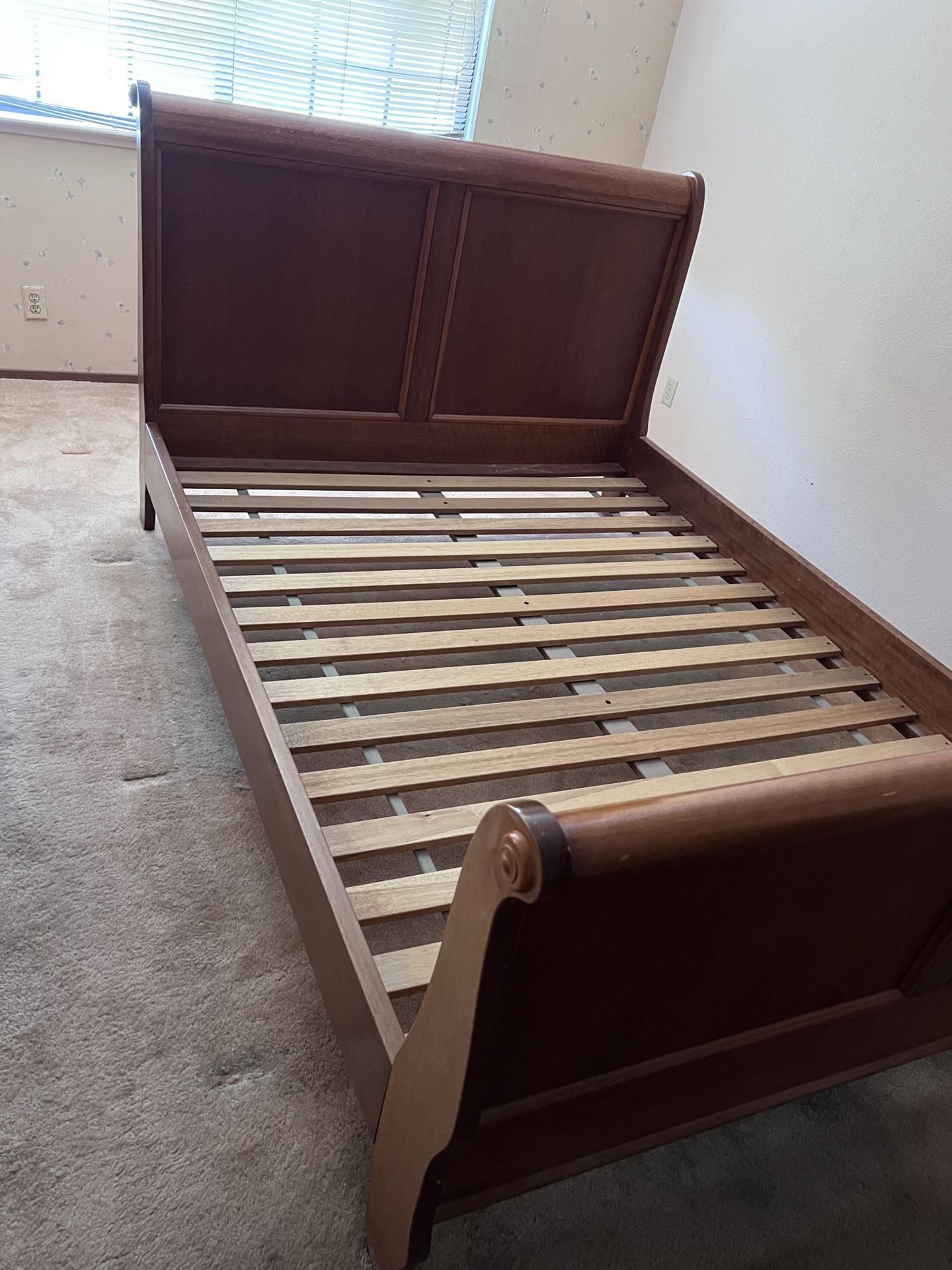 Solid Wood Sleigh Bed