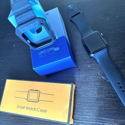 New Never Used Apple Watch With Extras