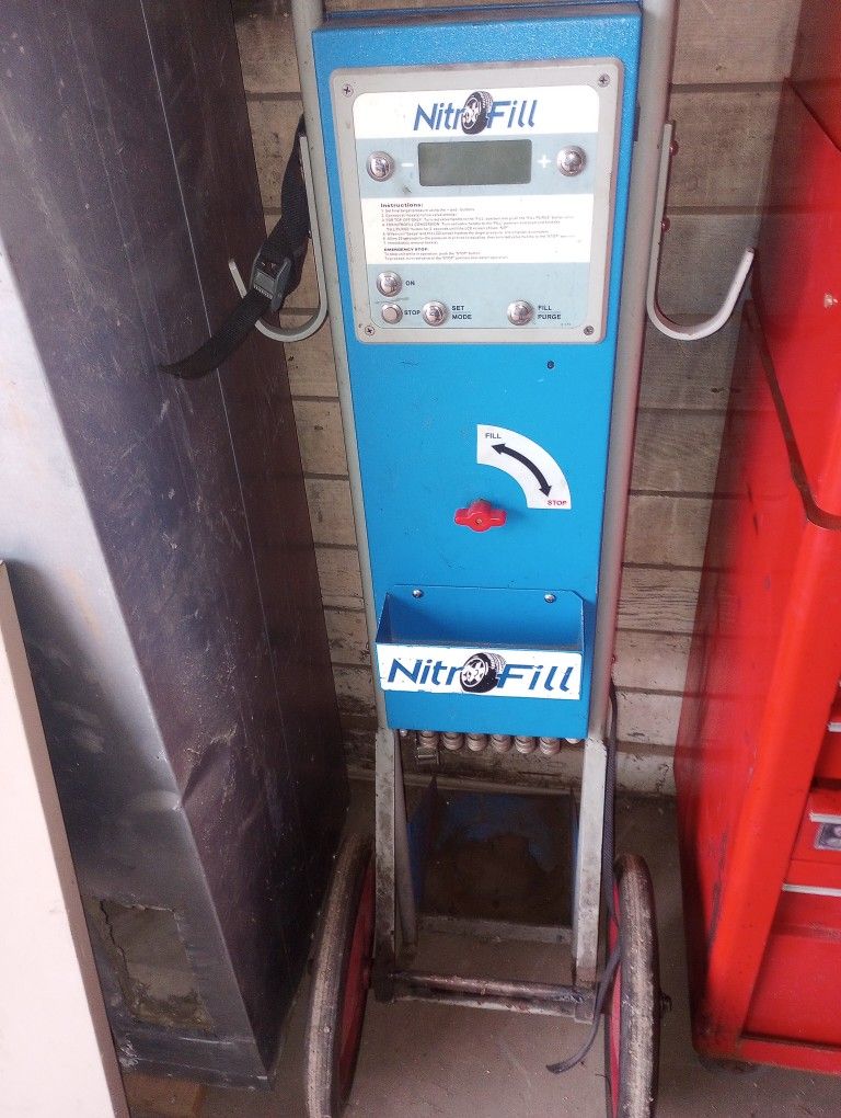 Nitro Fill Nitrous Air Machine. 