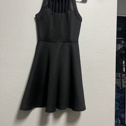 black cocktail dress