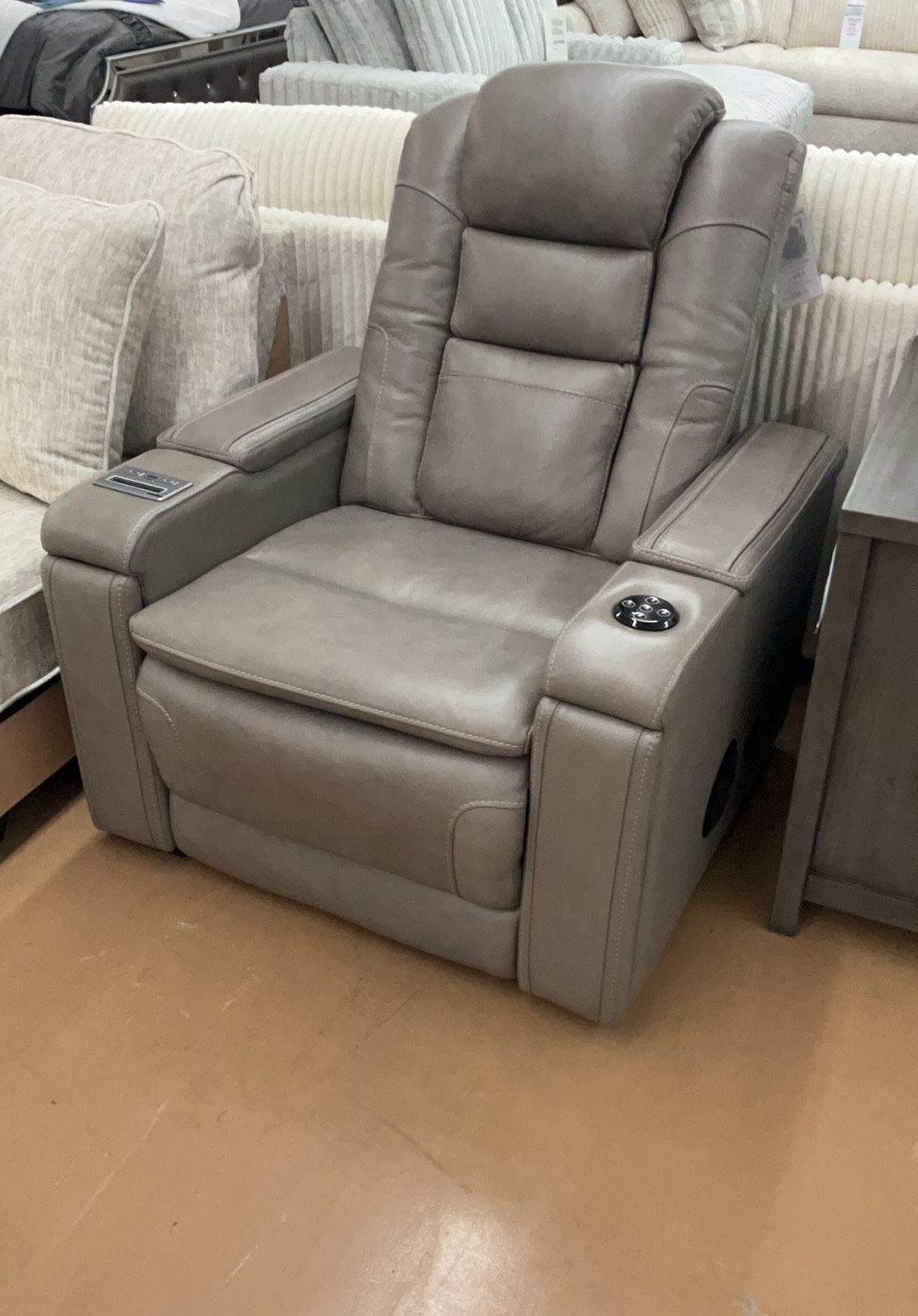 Power Recliner W/ Power Headrest, Wireless Audio System , USB Port and Wireless Phone Charger