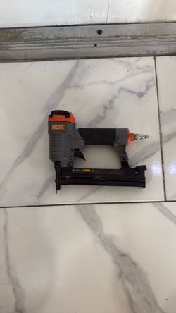 HDX Pneumatic Brad Nailer