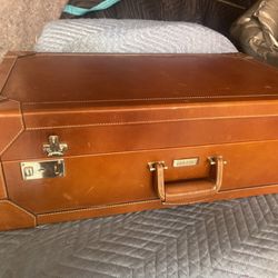 Rare Custom Made By fossil, leather, traveling luggage suit case