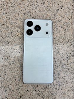 i17 Pro Max (Based On Android)