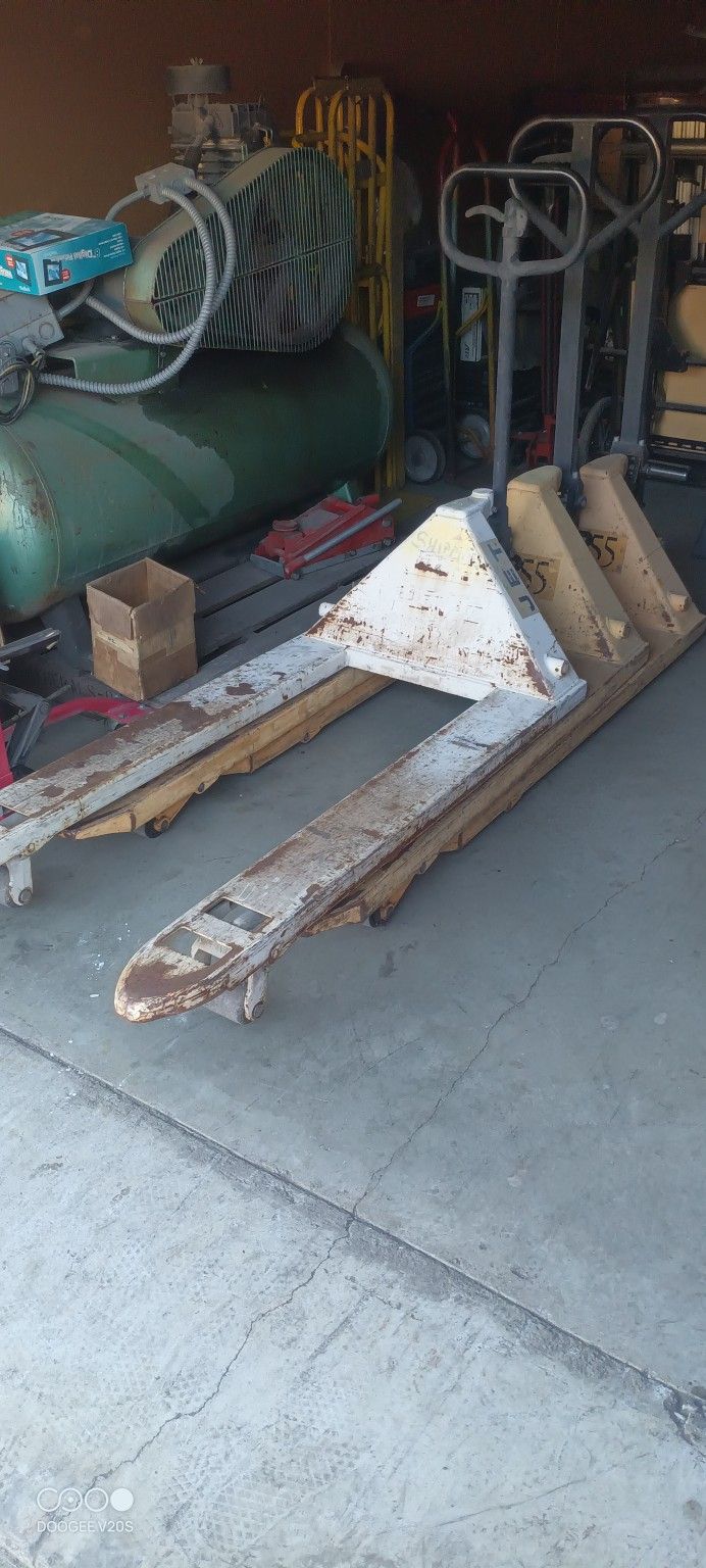 Pallet Jack