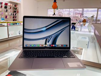 MacBook Pro M2 8gb ram 256gb ssd