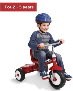 Radio Flyer Deluxe Steer & Stroll Trike