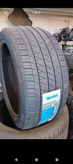 305/40/22 NEW SET OF TIRES