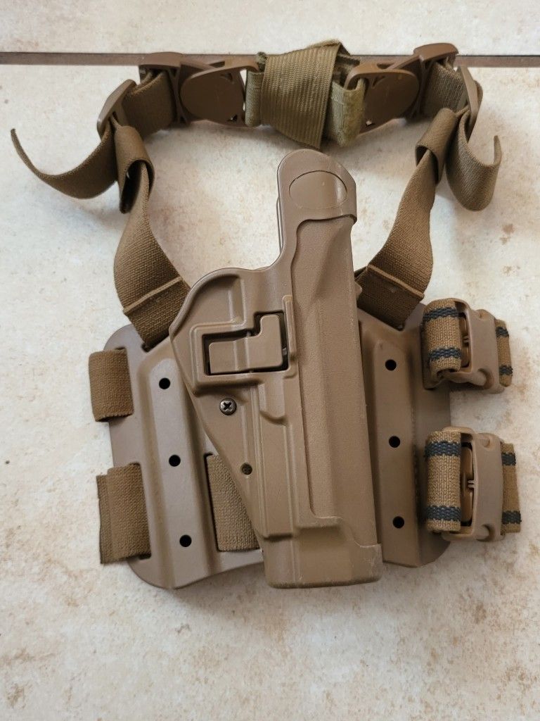 Blackhawk C1370 Drop Leg Holster