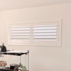Custom Basswood Plantation Shutters & Expert Installation - Real Wood Interior Window Coverings (Persianas de Madera Para Ventanas)