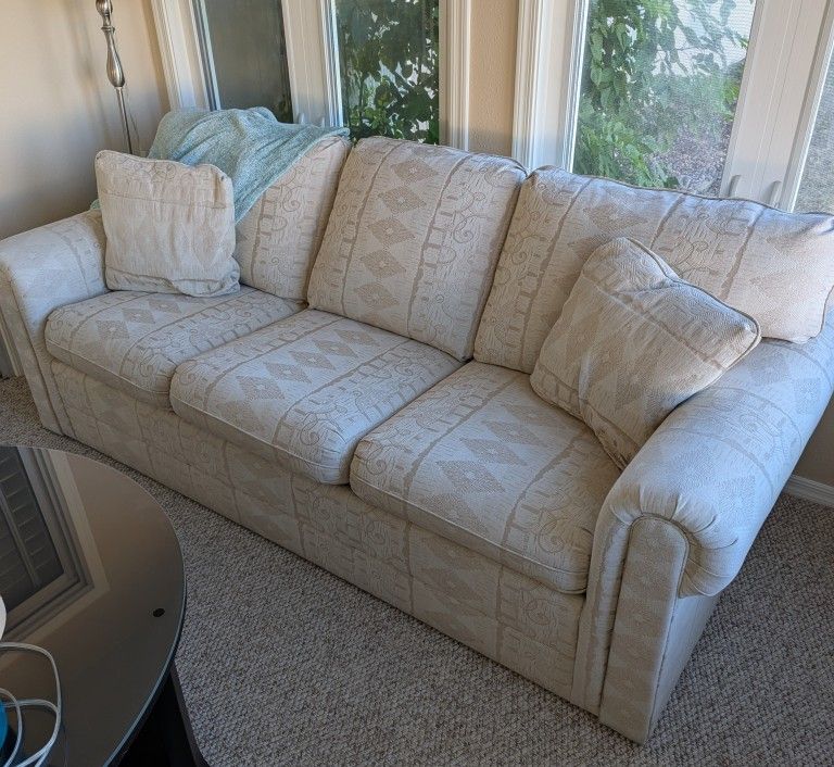 La-Z-Boy Hammary Tan Sofa Sleeper Couch