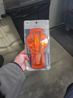 United Pacific 38885 Emblem Light