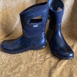 Women’s Size 9 Bogs Waterproof Rain boot 