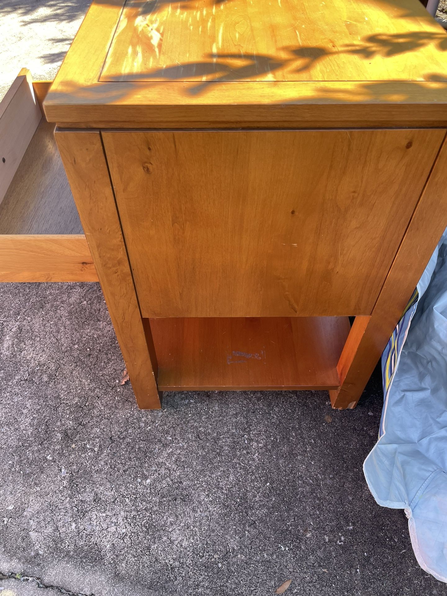 KinCaid Furniture 27.5/26/19