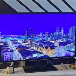 Samsung Smart TV 32' With Remote 