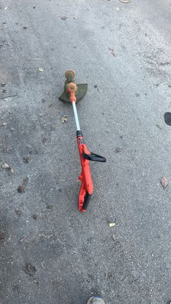 Black And Decker Electric Lawn Trimmer