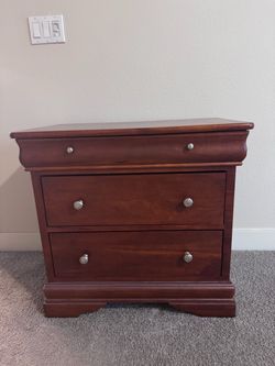 Tradewins Solid Wood Cherry 3-Drawer Nightstand - Cedar Lined